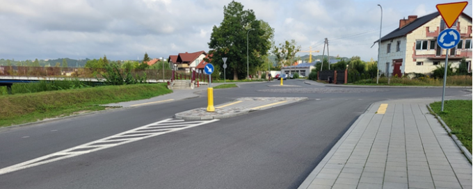 Remont nawierzchni jezdni i chodnika, budowa ronda na ul. Olszyńskiej 