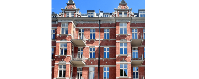 Termomodernizacja, zmiana sposobu ogrzewania, przebudowa lokalu usługowego oraz lokali mieszkalnych w celu ich usamodzielnienia w budynku gminnym przy ul. Toruńska 25 