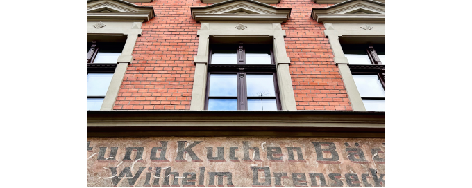 Termomodernizacja, zmiana sposobu ogrzewania, przebudowa lokali mieszkalnych w celu ich usamodzielnienia w budynku gminnym przy ul. Na Stoku 35