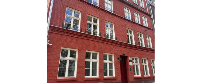 Termomodernizacja, zmiana sposobu ogrzewania, przebudowa lokali mieszkalnych w celu ich usamodzielnienia w budynku gminnym przy ul. Na Stoku 15