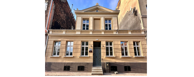 Termomodernizacja, zmiana sposobu ogrzewania, przebudowa lokali mieszkalnych w celu ich usamodzielnienia w budynku gminnym przy ul. Na Stoku 12b