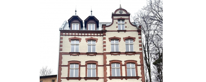 Termomodernizacja, zmiana sposobu ogrzewania, przebudowa lokali mieszkalnych w celu ich usamodzielnienia w budynku gminnym przy ul. Biskupiej 17