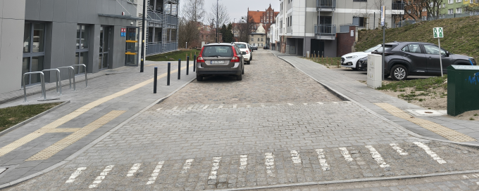 Remont i budowa chodnika wzdłuż ul. Skrajnej, ul. Ogińskiego i ul. Malczewskiego oraz dostosowanie chodnika wzdłuż ul. Skrajnej wraz z przebudową przystanku tramwajowego