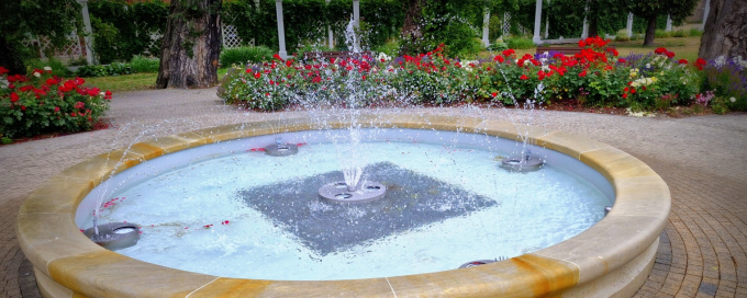 Nowa atrakcja w sercu Brzeźna. Klasyczna fontanna ozdobiła Park Haffnera 