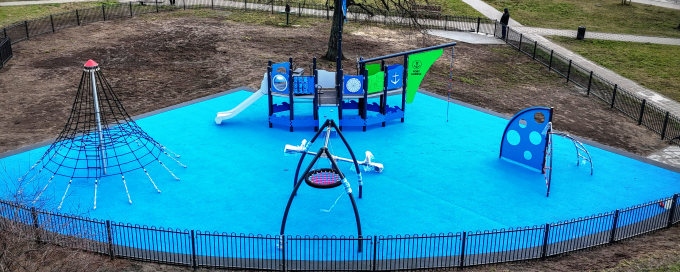  Budowa tymczasowego placu zabaw przy ul. Przyjaciół w Nowym Porcie w Gdańsku – etap I 